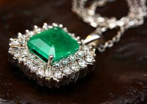 Green diamond necklaces. Source: Photo by engin akyurt on Unsplash