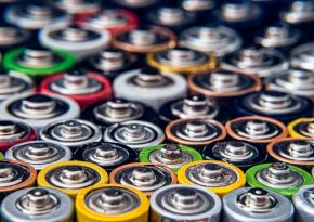 Lithium batteries. Source: Photo by Roberto Sorin on Unsplash